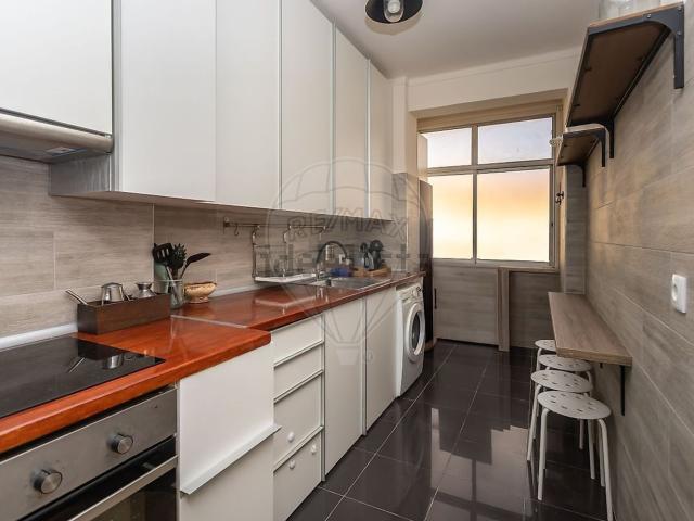 Apartamento, Amora
