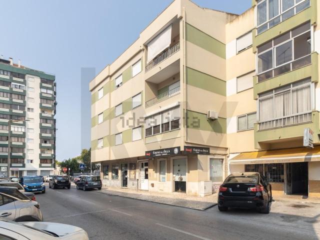 Apartamento, Amora