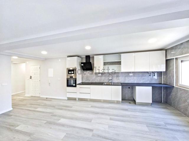 Apartamento, Amora