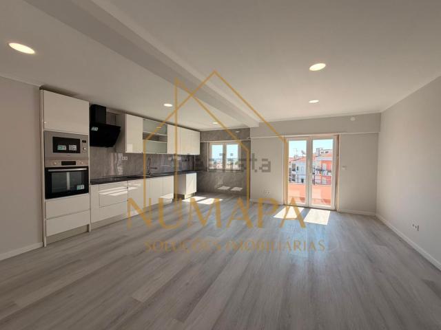 Apartamento, Amora