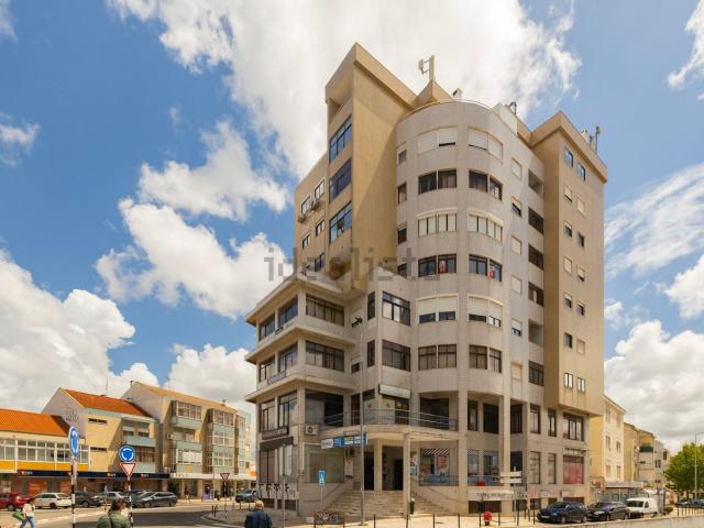 Apartamento, Amora