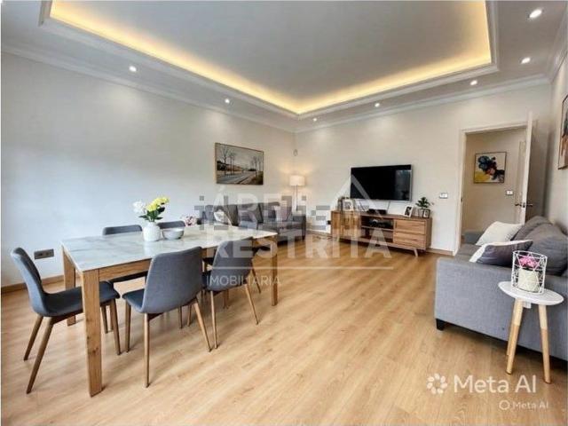 Apartamento, Amora