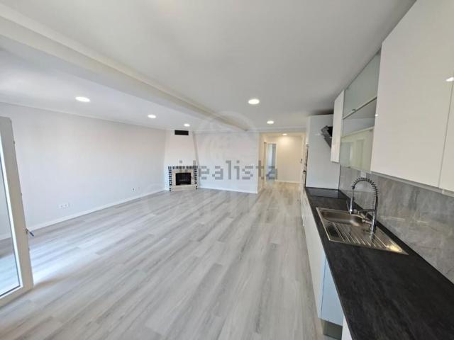 Apartamento, Amora