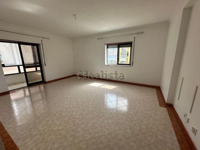 Apartamento, Amora