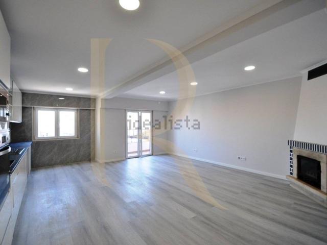 Apartamento, Amora