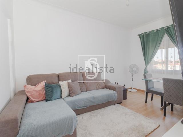 Apartamento, Amora