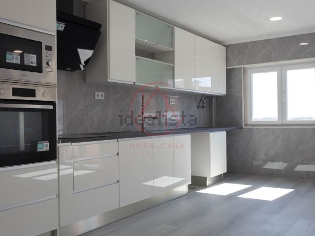 Apartamento, Amora