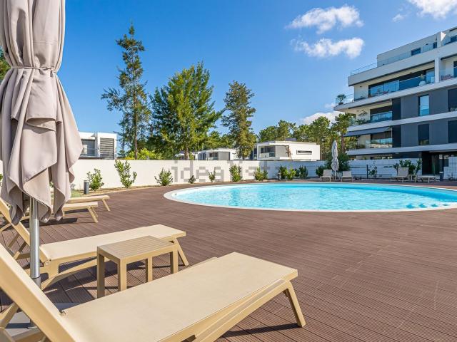 Apartamento, Amora