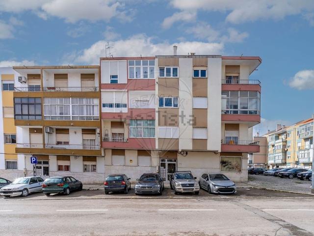 Apartamento, Amora