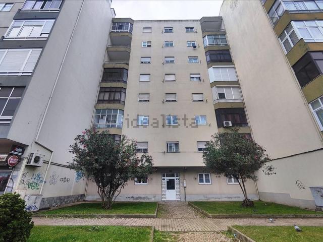 Apartamento, Amora