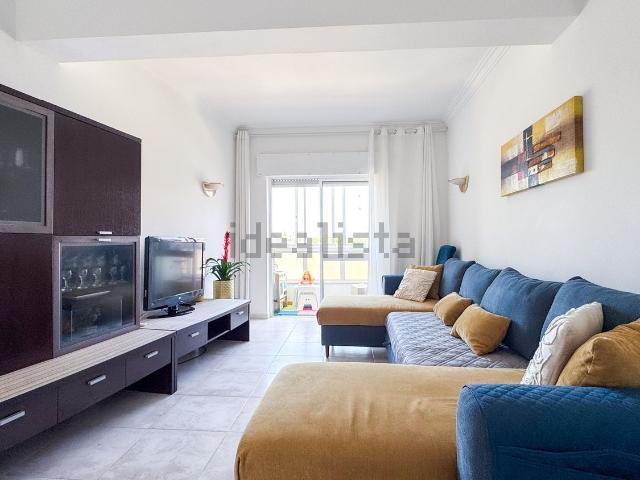 Apartamento, Amora