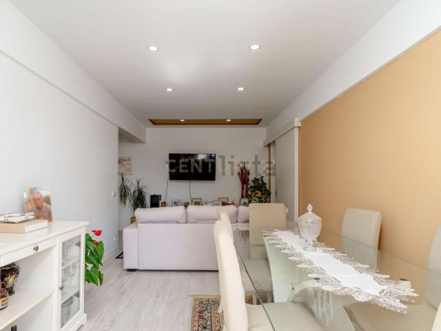 Apartamento, Amora