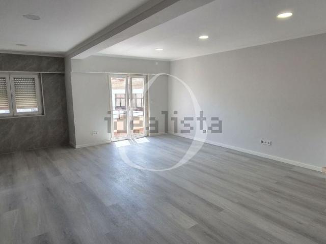 Apartamento, Amora
