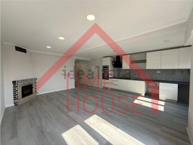 Apartamento, Amora