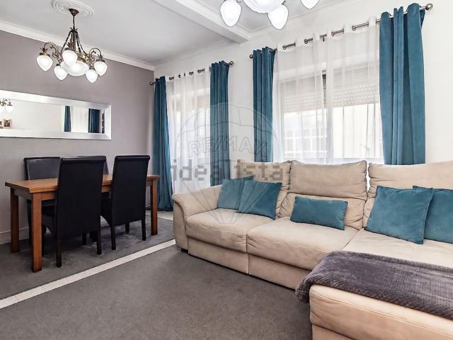 Apartamento, Amora
