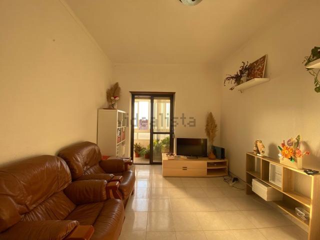 Apartamento, Amora