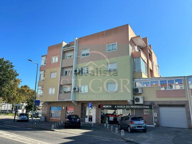 Apartamento, Amora