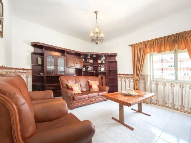 Apartamento, Amora