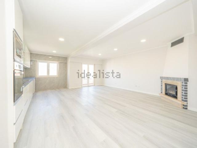 Apartamento, Amora