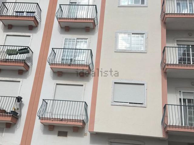Apartamento, Amora