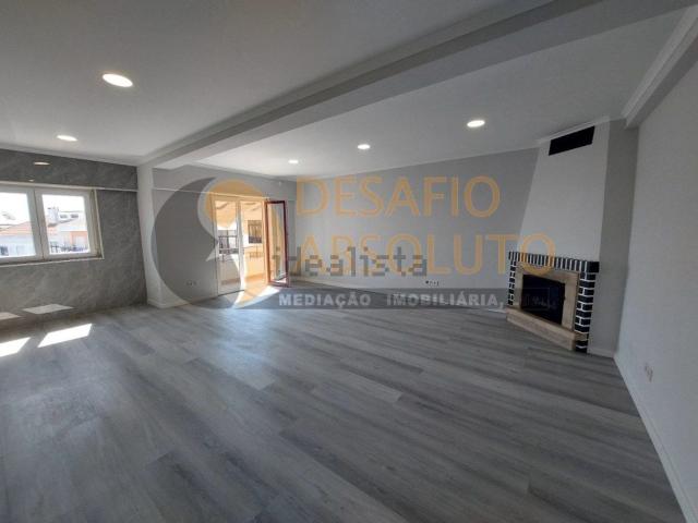 Apartamento, Amora