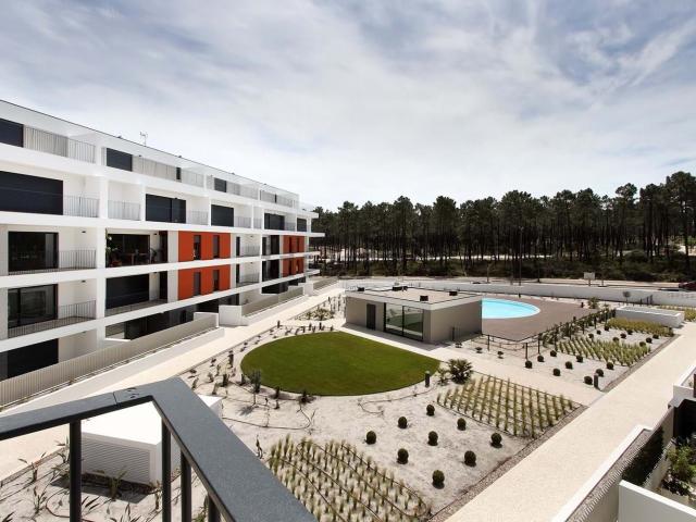 Apartamento, Amora