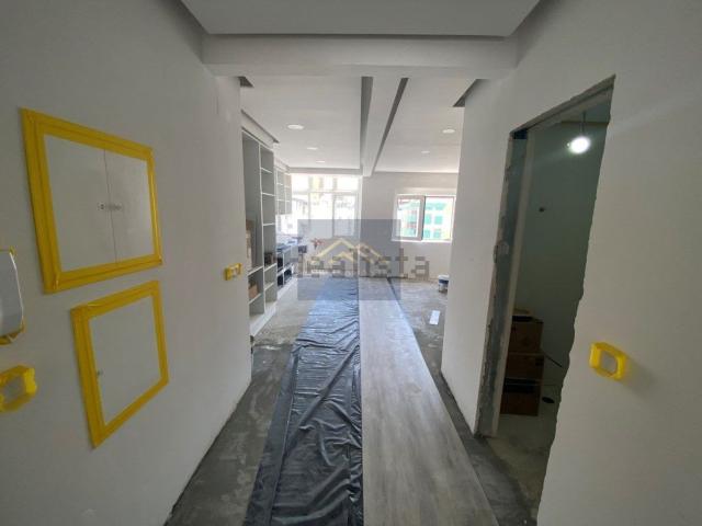 Apartamento, Amora