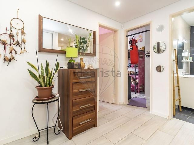 Apartamento, Amora