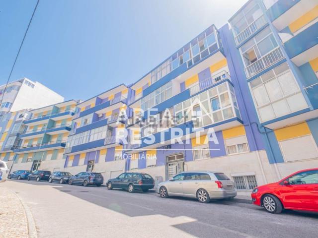 Apartamento, Amora