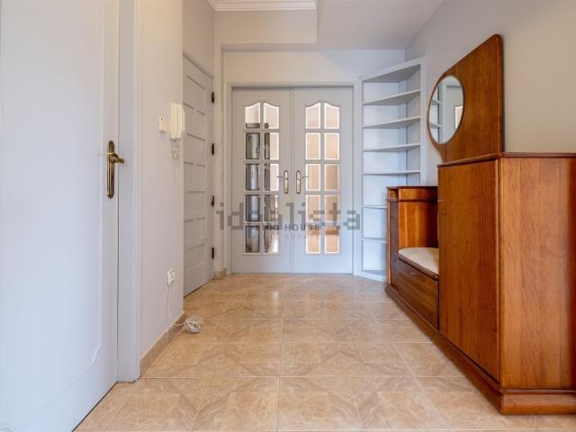 Apartamento, Amora