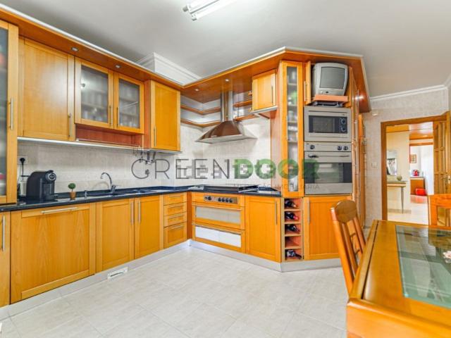 Apartamento, Amora