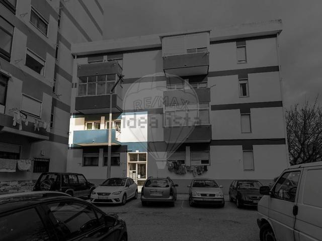 Apartamento, Amora