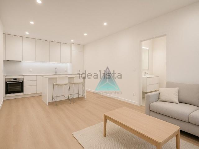 Apartamento, Amora