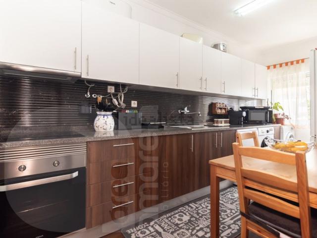 Apartamento, Amora