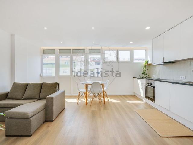 Apartamento, Amora