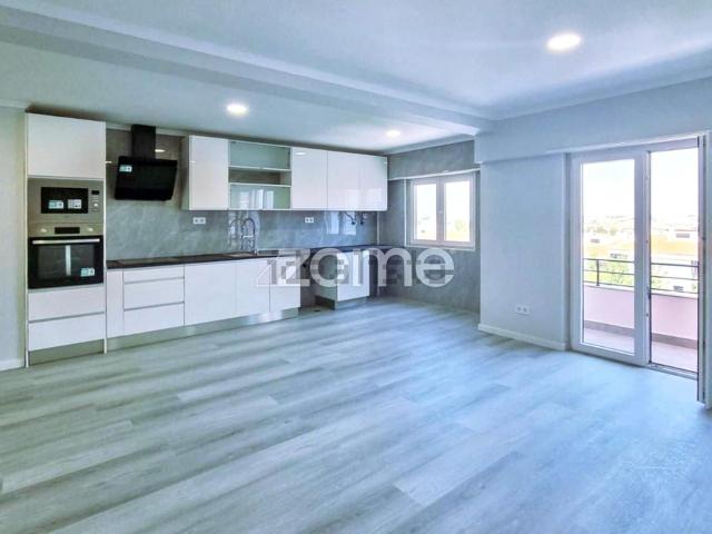 Apartamento, Amora