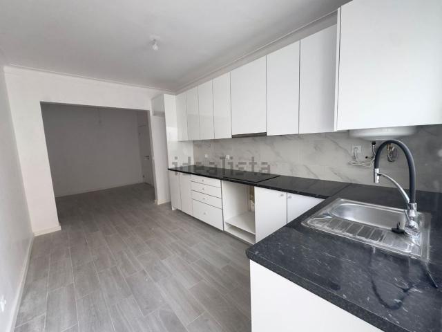 Apartamento, Amora