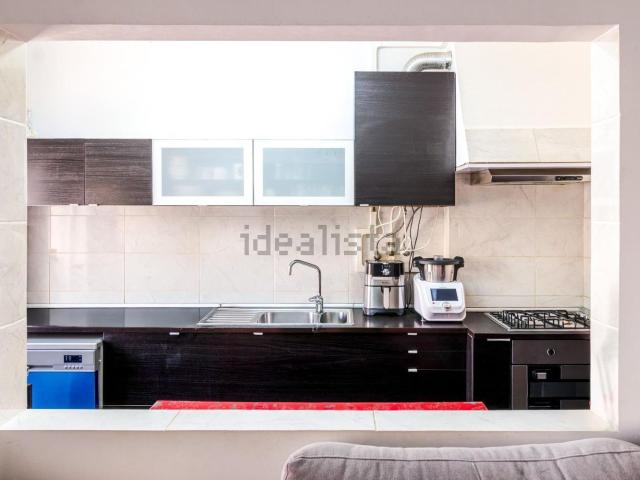 Apartamento, Amora