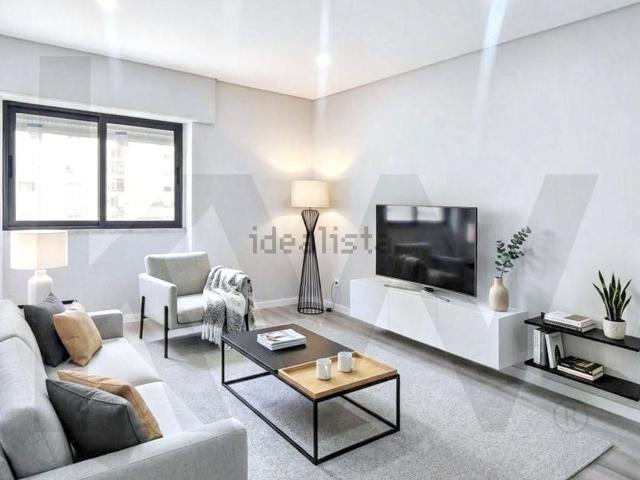 Apartamento, Amora