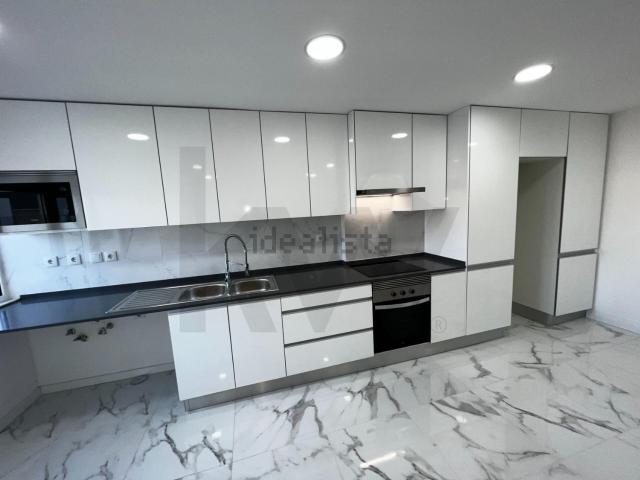 Apartamento, Amora