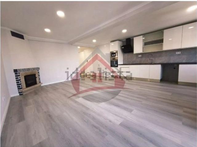Apartamento, Amora