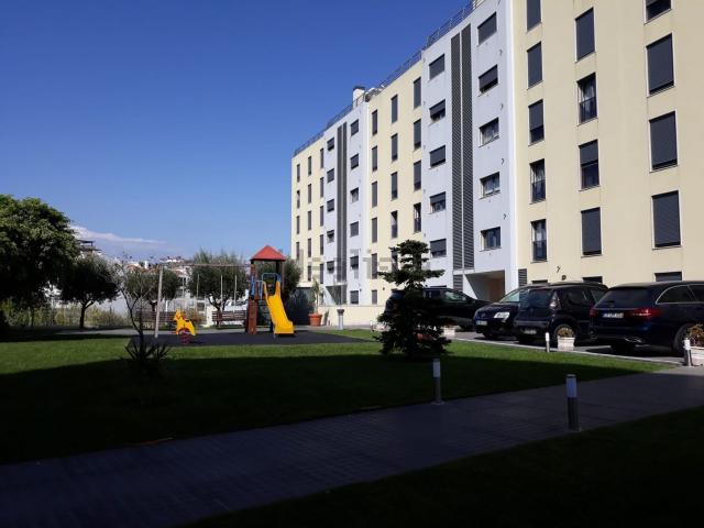 Apartamento, Amora