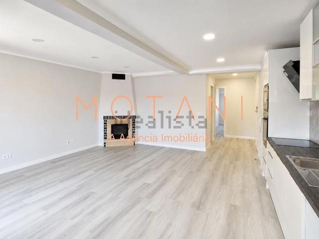 Apartamento, Amora