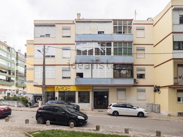 Apartamento, Amora