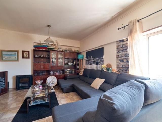 Apartamento, Amora