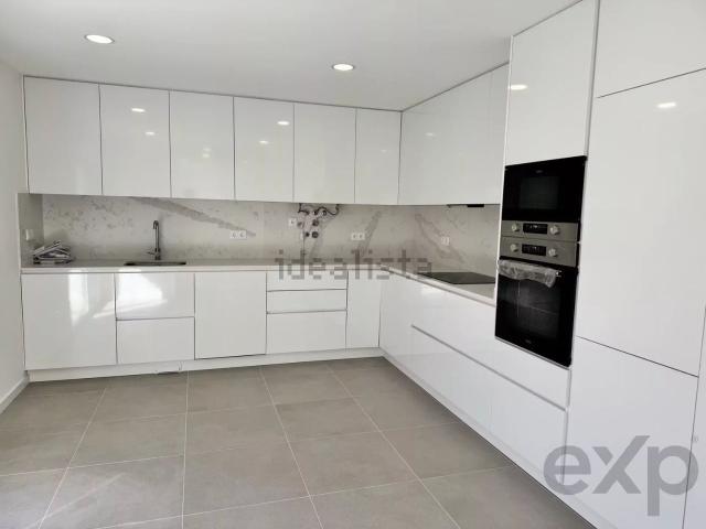Apartamento, Amora