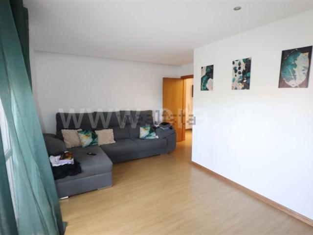 Apartamento, Amora