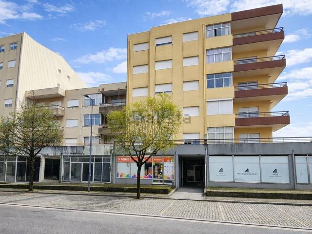 Apartamento, Amares e Figueiredo