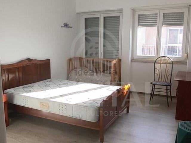 Apartamento, Amiais de Baixo