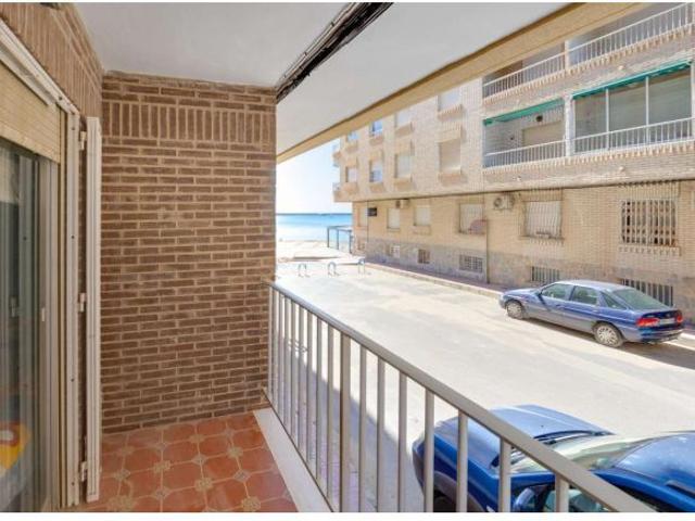 APARTAMENTO AMPLIO A 20 METROS DE LA PLAYA DEL ACEQUIÓN – ORIENTACIÓN SUR Y LISTO PARA ENTRAR A VIVI